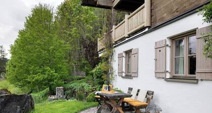 Ferienwohnung 'Verdandi' mit Bergblick, privater Terrasse und Wi-Fi