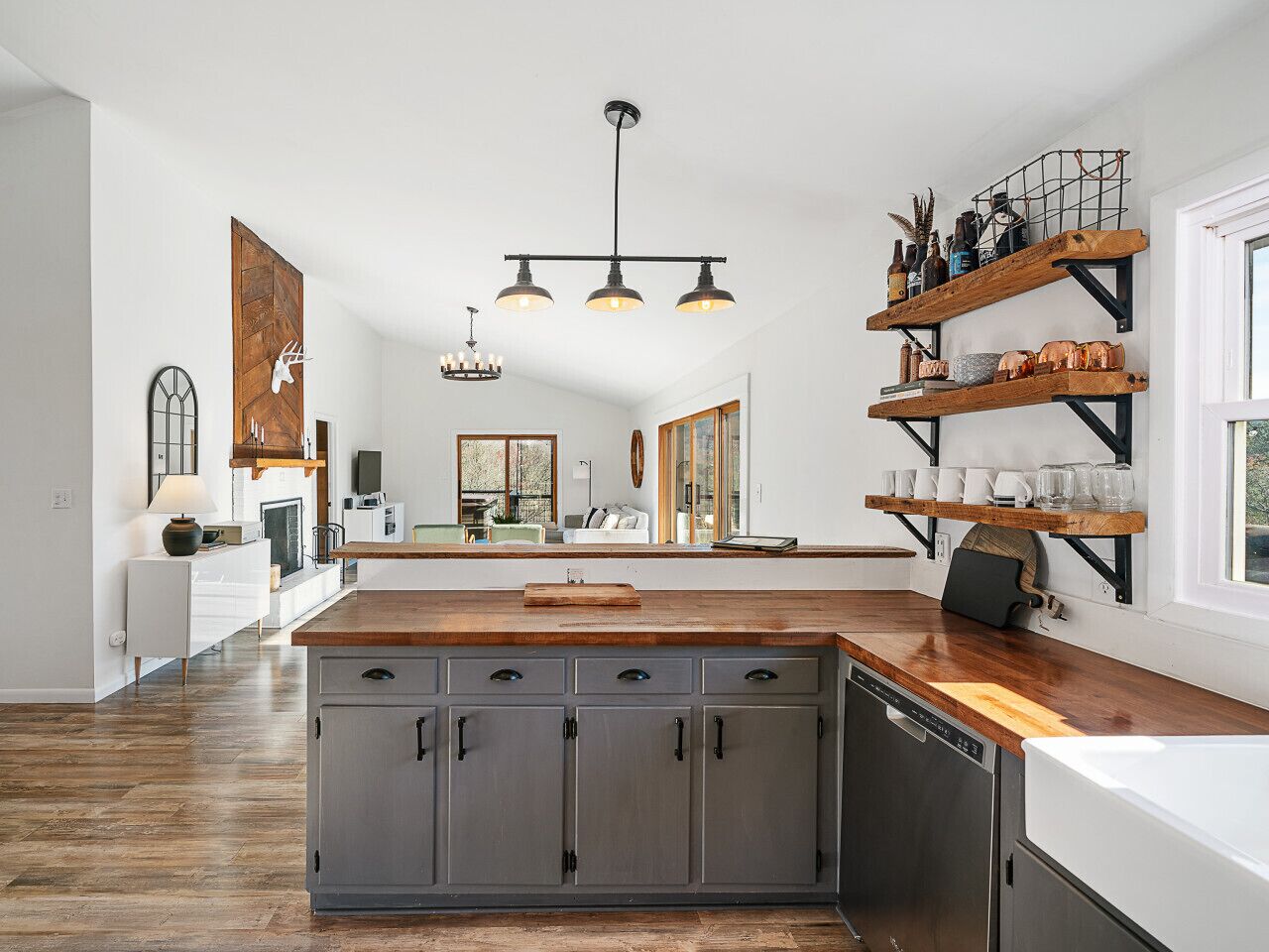 微波炉、炉灶、茶具/咖啡用具、纸巾