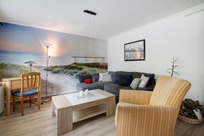 TV, fireplace, DVD player, table tennis - Holiday Home 'Gerda' with Private Terrace, Private Garden and Wi-Fi (Stadum)