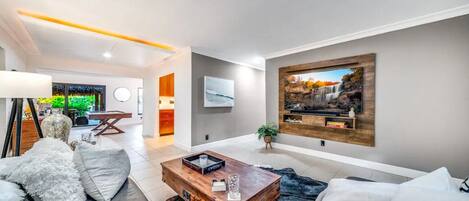 TV connectée, cheminée