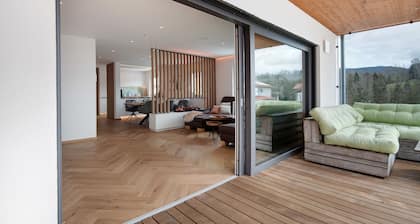 Chalet 'Bayerwald Refugium' with Mountain Views, Private Rooftop Terrace, Sauna, Hot Tub & Wi-Fi