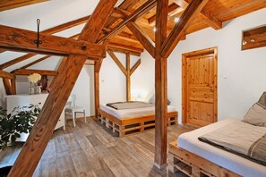4 habitaciones, wifi gratis y ropa de cama 