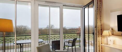 تلفزيون، ألعاب فيديو، مشغل دي في دي