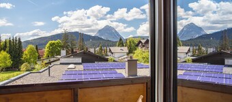 Apartment 'Ilse' with Mountain View, Shared Garden and Balcony