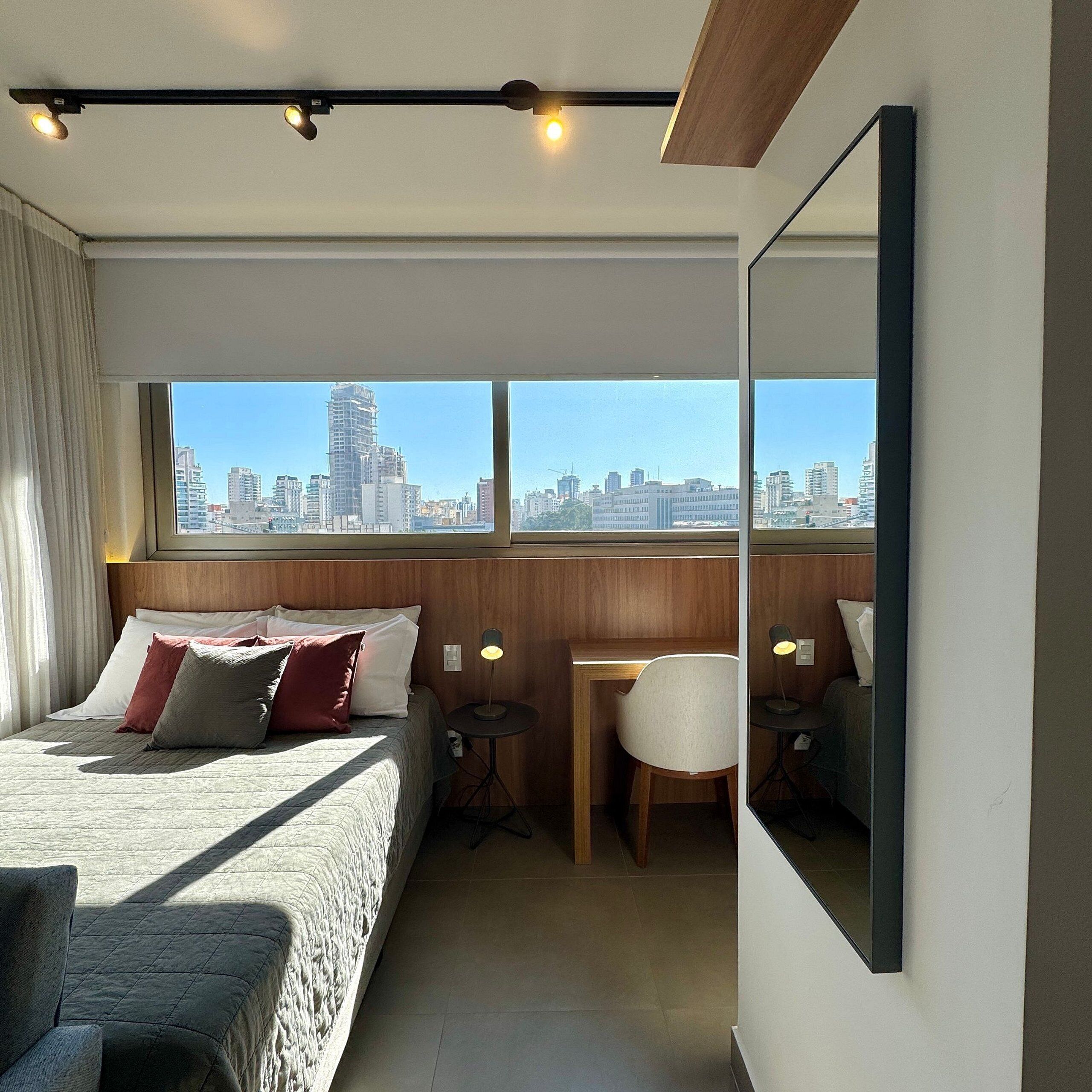 Comfort apartman | 1 hálószoba, íróasztal és laptophoz jól használható munkafelület