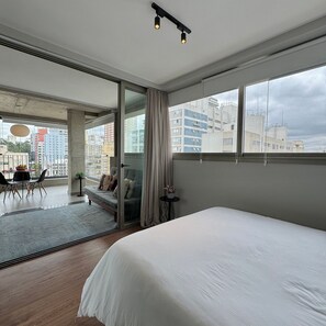1 bedroom, desk, laptop workspace, free WiFi