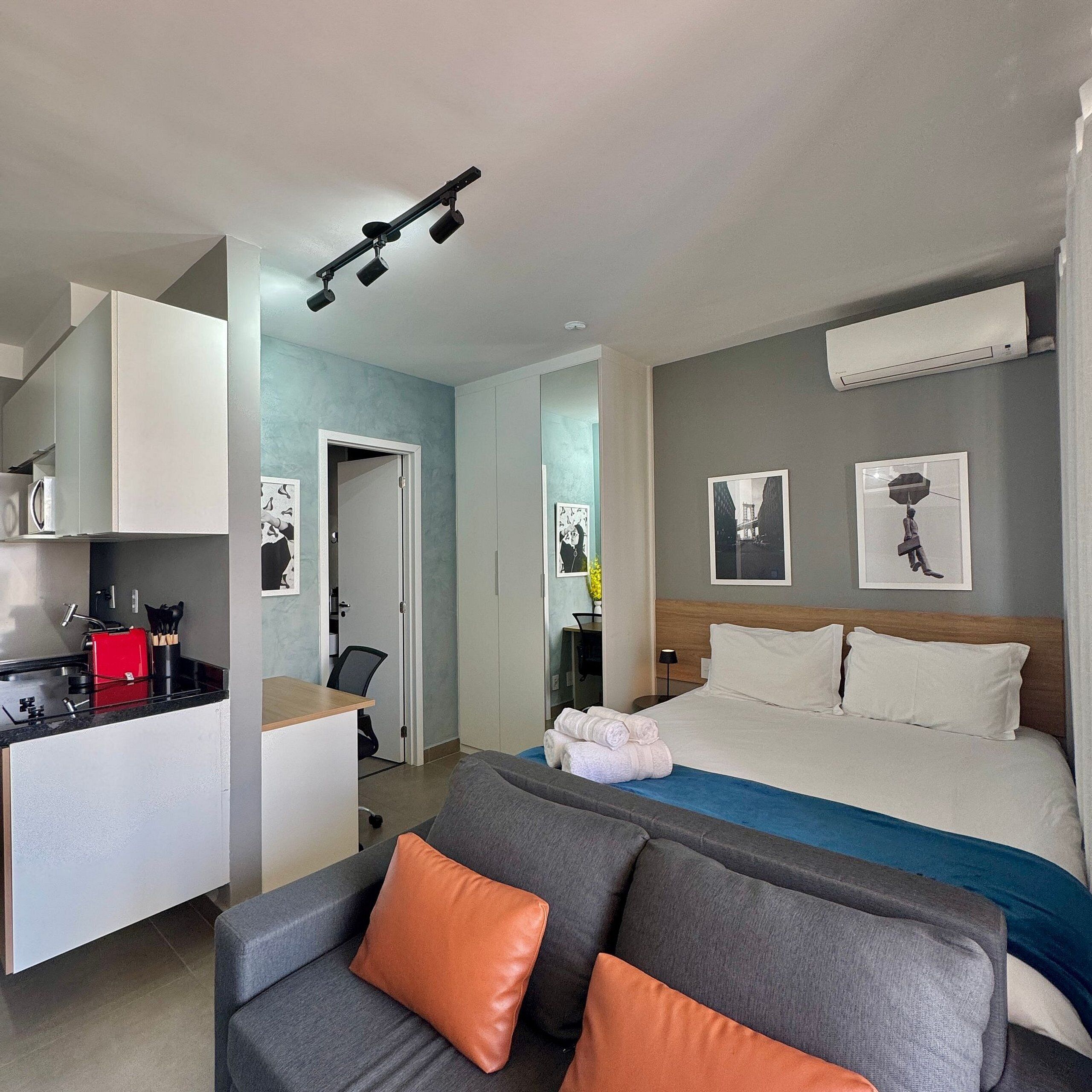 apartman | 1 hálószoba, íróasztal és laptophoz jól használható munkafelület