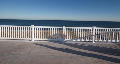 Loveladies - ~LBI~ - Stupendous - Five/Six Bedroom - Oceanfront