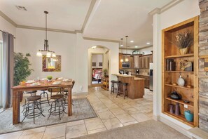 Dining - Red Cliffs | Resort Amenities (Hurricane)