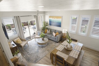 Happy Hawaiian Themed Condo!