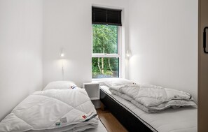 2 bedrooms, free WiFi