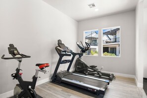 Fitness facility - Coral Paradise | Community Pool (Santa Clara)