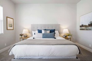 3 dormitorios, tabla de planchar con plancha, cuna de viaje y wifi