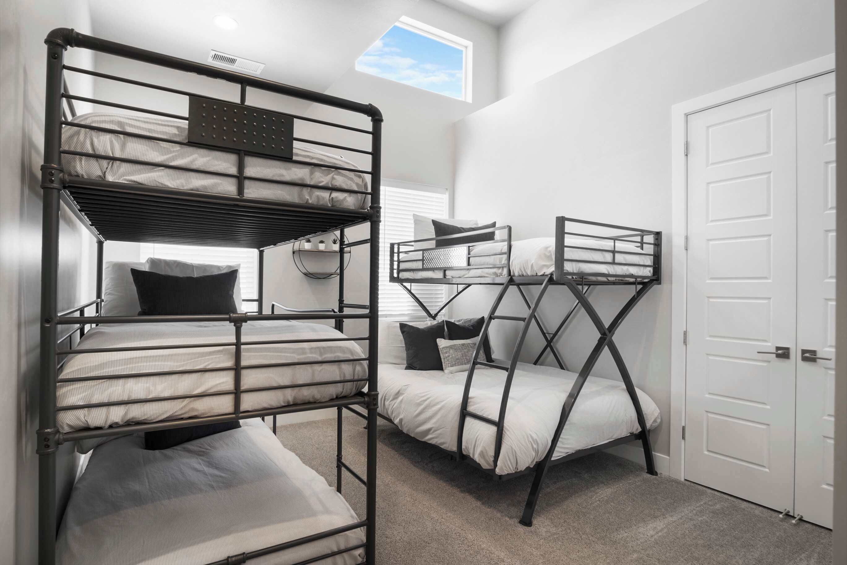 3 bedrooms, iron/ironing board, travel crib, WiFi