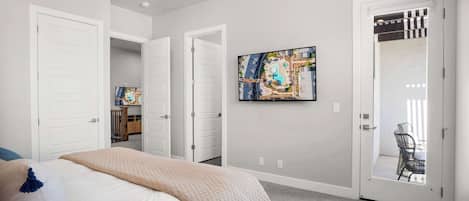3 chambres, fer et planche à repasser, lit de bébé portatif, Wi-Fi
