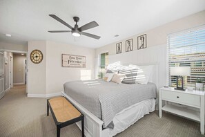 4 bedrooms, desk, iron/ironing board, travel crib