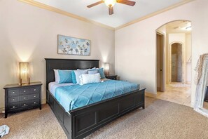 3 bedrooms, iron/ironing board, WiFi, bed sheets