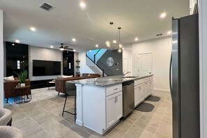 Interior - Book Now for Unforgettable Family Vacations in the Perfect Getaway Home! (Kissimmee)