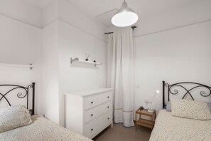 3 chambres, fer et planche Ă repasser, accĂšs au Wi-Fi (inclus)