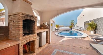 Vacation Villa 'Marbella-private Heated Pool' with Sea View
