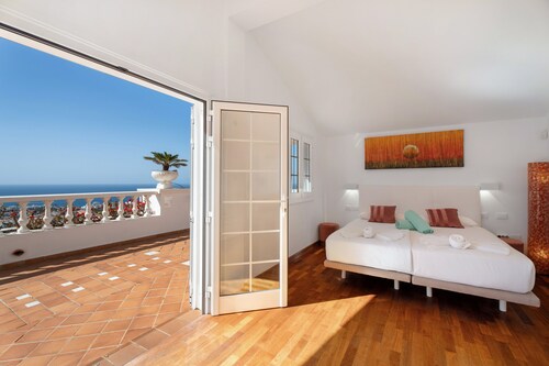 Holiday Villa 'Marbella-Heated Private Pool' with Sea Views
