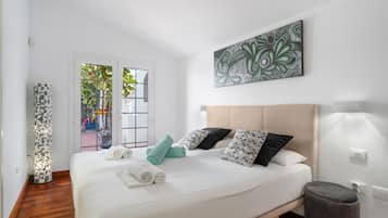 4 chambres, fer et planche à repasser, Wi-Fi gratuit, draps fournis