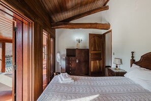 7 chambres, fer et planche à repasser, Wi-Fi gratuit, draps fournis