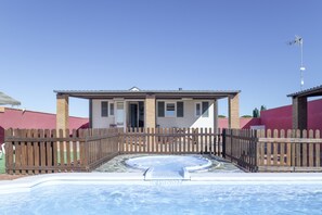 Pool - Bungalow 'Mis Niñas 2' with Private Pool, Wi-Fi and Air Conditioning (Conil de la Frontera)