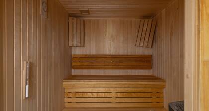 Studio Apartment 'Le Grand Tetras A3' with Mountain View, Shared Pool and Wi-Fi