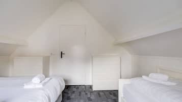 2 slaapkamers, een strijkplank/strijkijzer, wifi, beddengoed