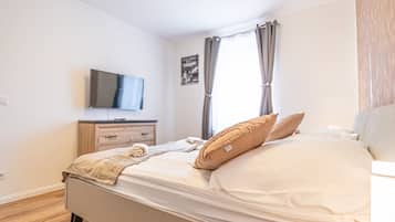 2 bedrooms, bed sheets