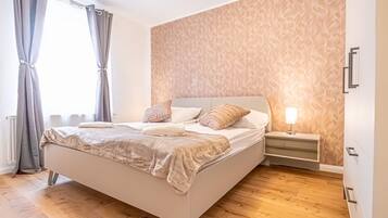 2 bedrooms, bed sheets