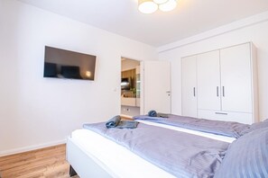 2 bedrooms, WiFi, bed sheets