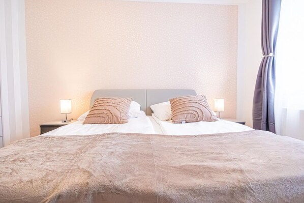 2 Schlafzimmer, Bettwäsche