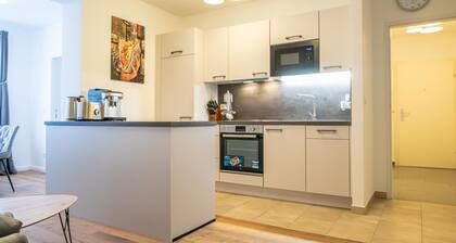 2BR&1LR Apartment Ideal for 5P, Near Donaustadt
