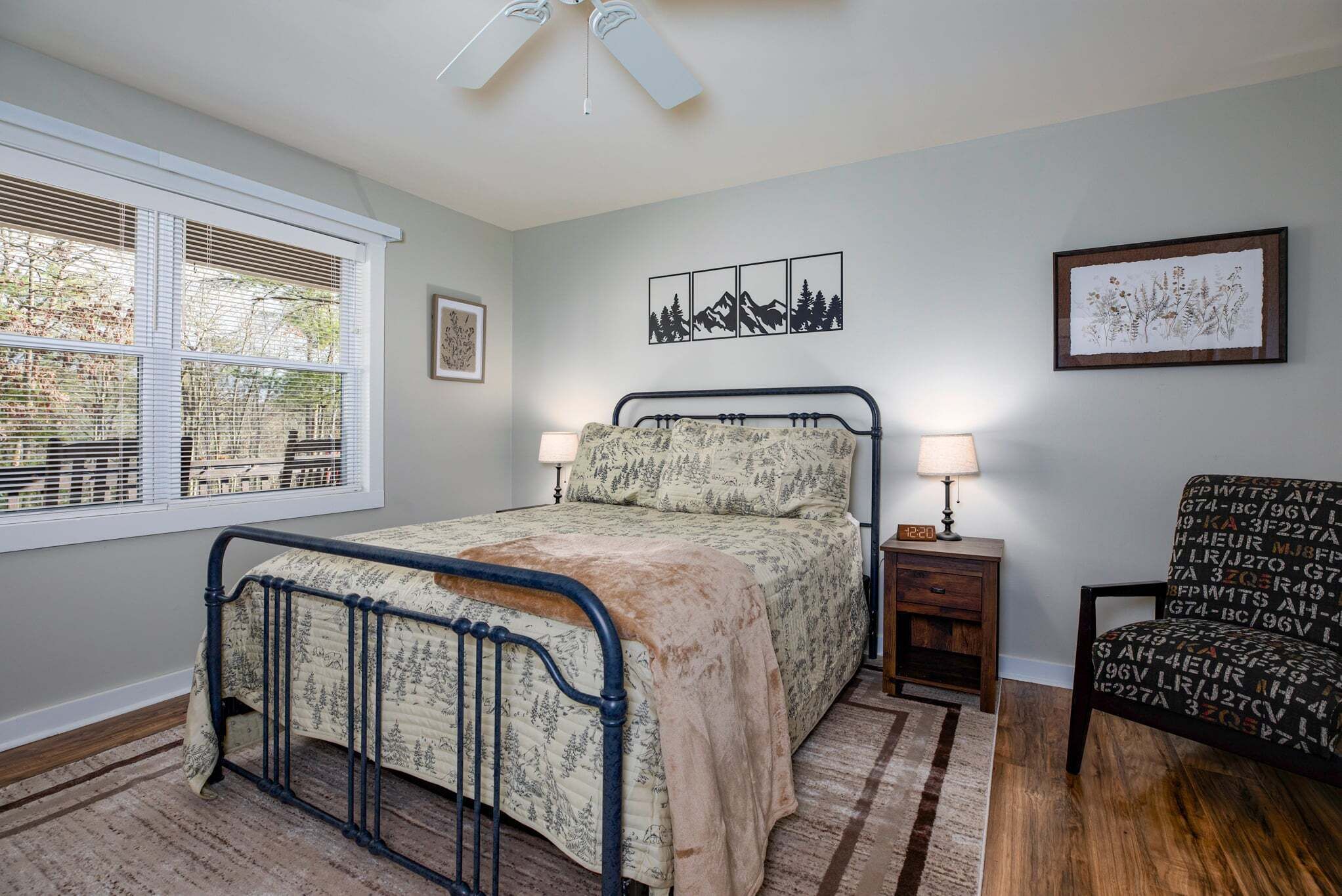 3 bedrooms, desk, free WiFi, bed sheets