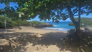 Camastros y toallas de playa