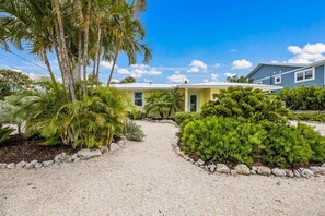 Exterior - Wade N' Sea: On Canal, North End, 1 Block to Pine by Anna Maria Life Vacation Rentals (Anna Maria)