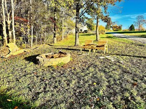 Property grounds - Country Retreat Near Gallatin  (Bethpage)