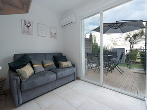 TV - Bright villa 6 ppl, garden, close to the sea (Sérignan)