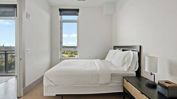 2 bedrooms, WiFi (free), bed sheets