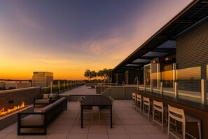 Outdoor dining - Luxury Living | Tysons | High Rise | Scenic Views (McLean)