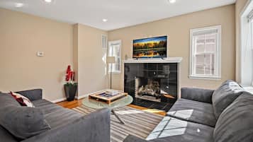 TV connectée, cheminée