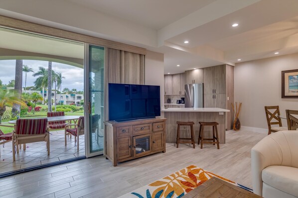 Living area - Palms at Wailea Villa 1303 Garden Deluxe 1 BD 2 BA (Wailea)