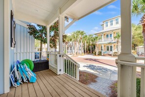 Property grounds - Take Your Blues Away | Seacrest 4 Bedroom | Comp Fitness, Tennis & 4 Adult Bikes (Seacrest Beach)