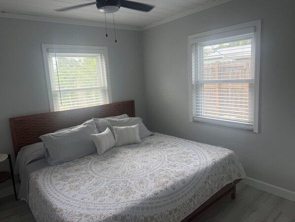 2 bedrooms, iron/ironing board, WiFi, bed sheets