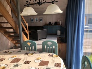 House | Dining