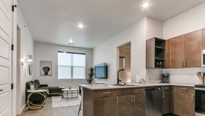 Unclassified image, 5 of 36, button - New LUX 2Bed Apt @ UCO (Edmond)