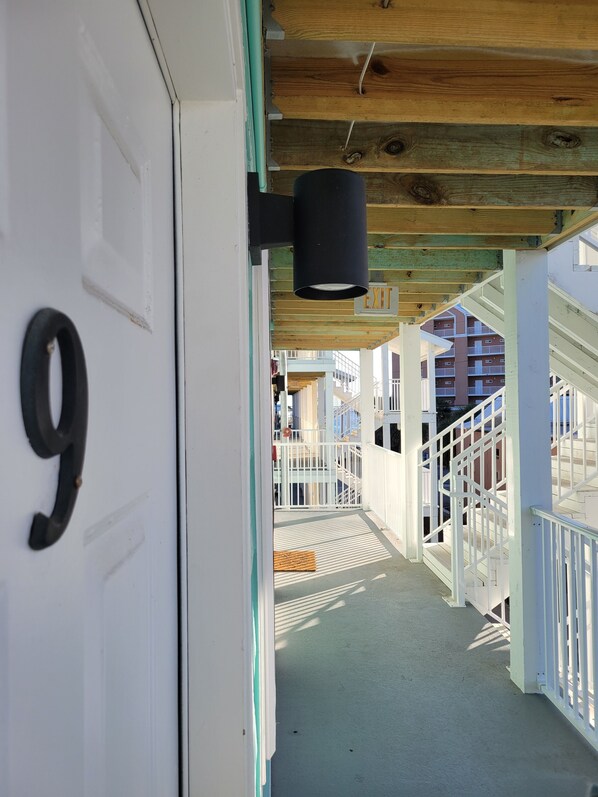 تفاصيل الفندق من الخارج