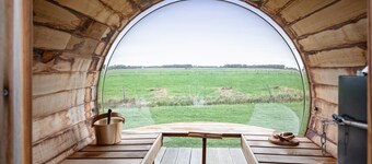 2 Cosy Homes With Wellness Garden